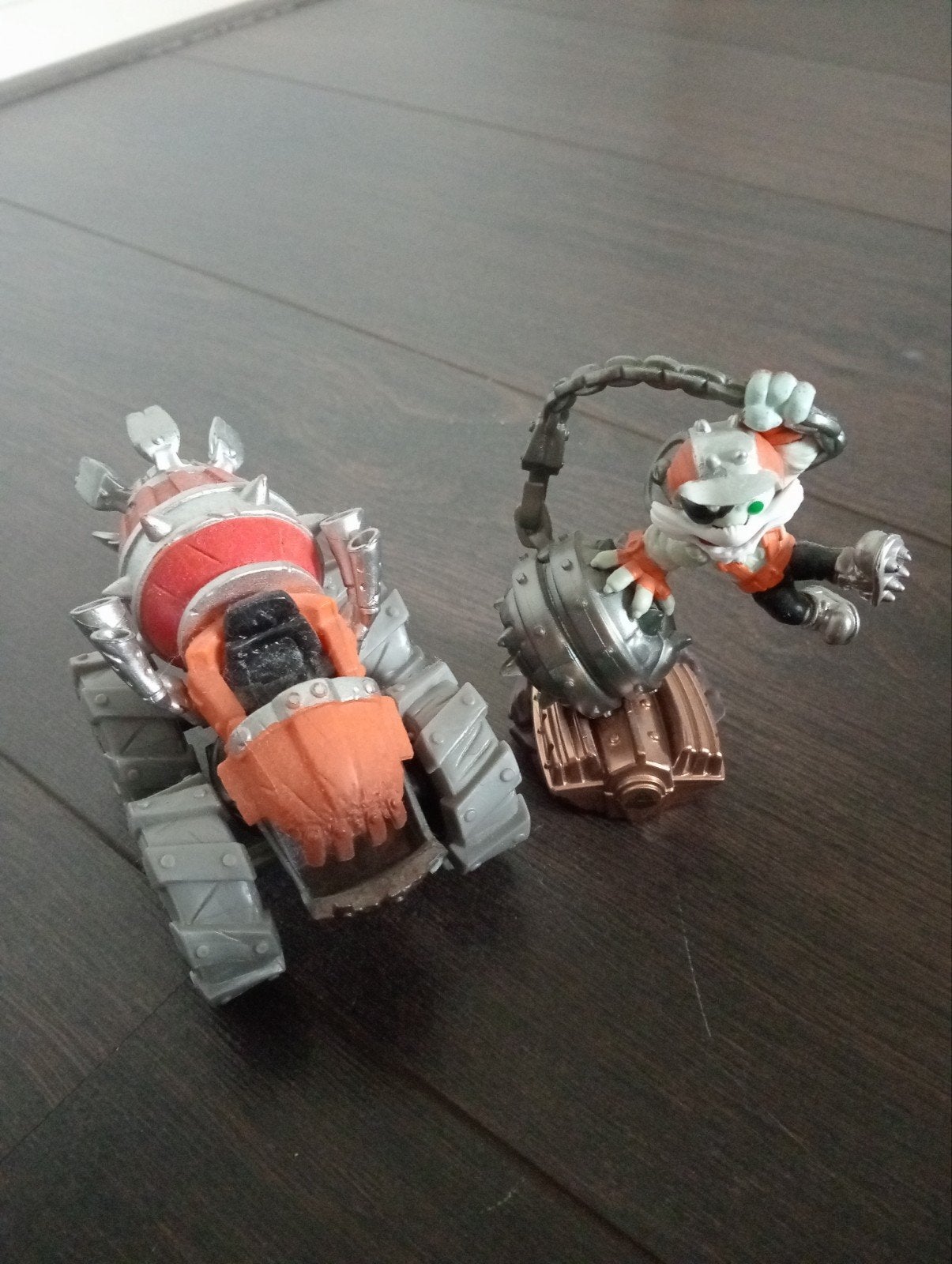 Skylanders Superchargers - Smash Hit & Thump Truck (set), Spelcomputers en Games, Games | Nintendo Wii, Racen en Vliegen, 2 spelers