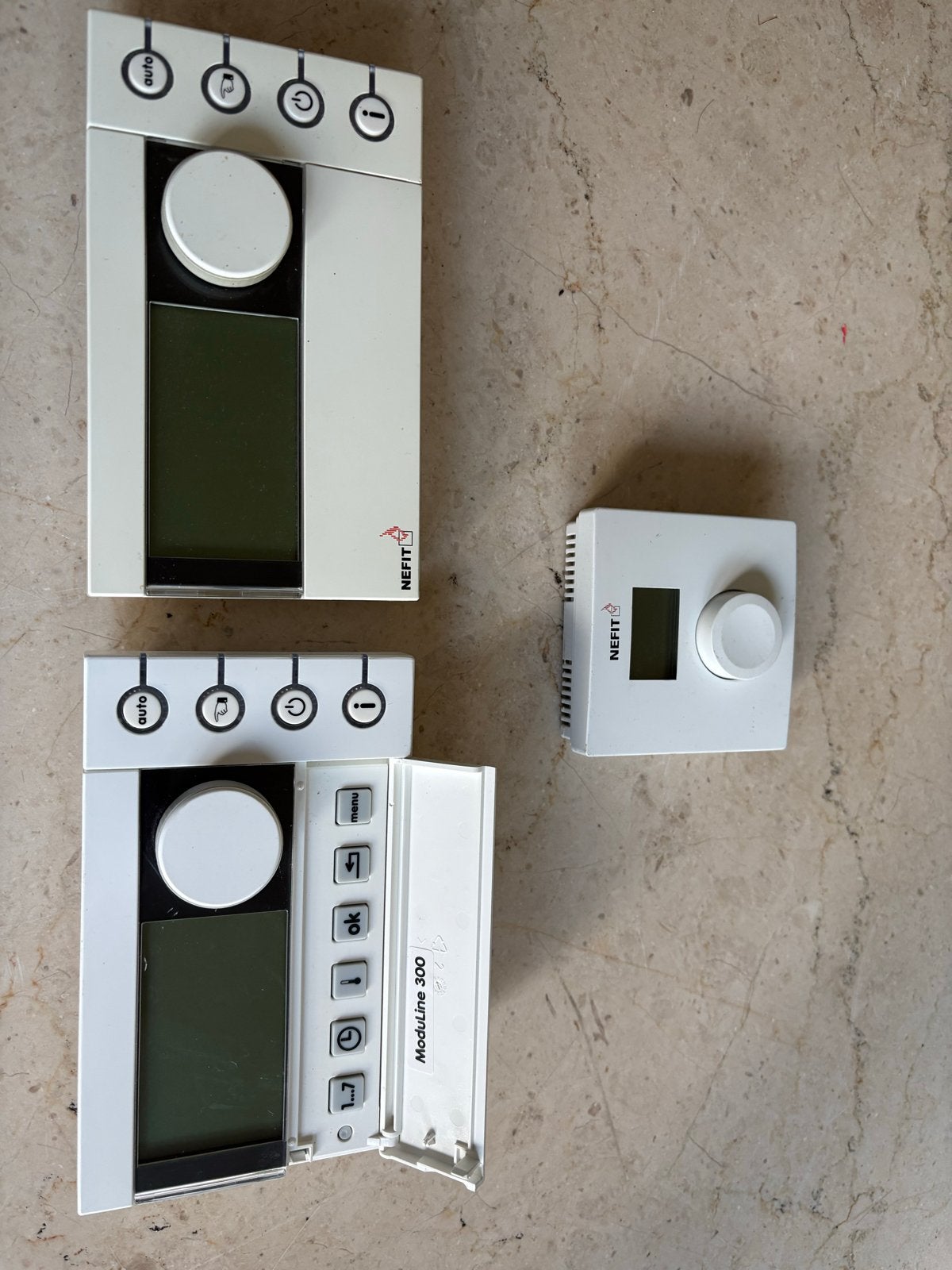 Nefit ModuLine 300  & 100” Thermostaat - Zo goed als nieuw, Doe-het-zelf en Verbouw, Ophalen of Verzenden, Zo goed als nieuw, Thermostaat