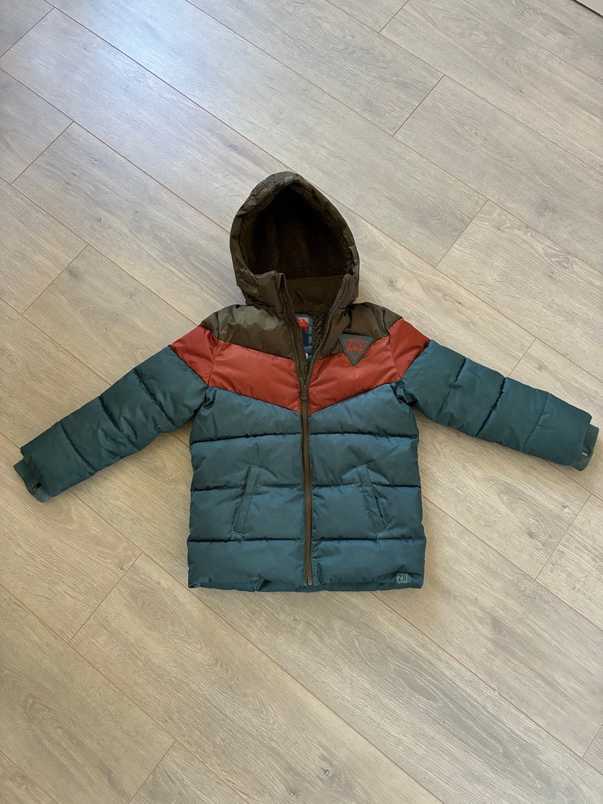 Z8 winterjas maat 116/122 - Zo goed als nieuw, Ophalen of Verzenden, Zo goed als nieuw, Jongen, Jas