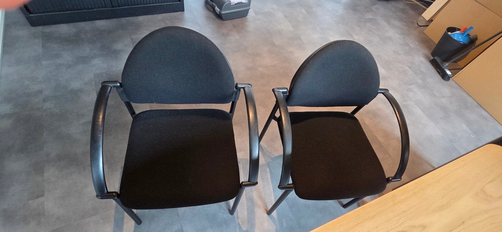2 (eetkamer) zwarte stoelen, Ophalen, Zwart