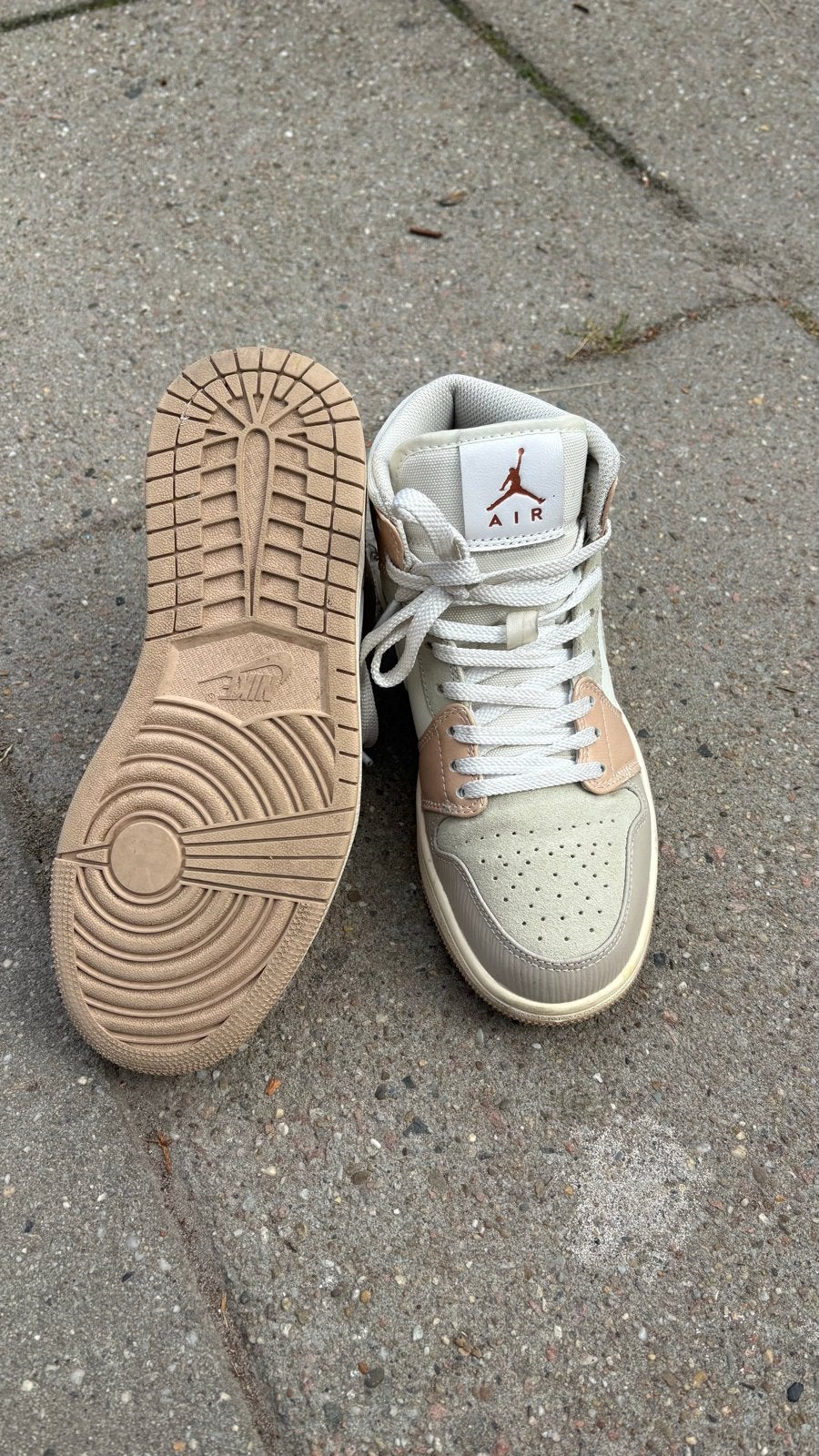 Nieuwe Nike Air Jordan 1 Mid SE sneakers - Maat 38, Ophalen of Verzenden, Nieuw, Overige kleuren, Sneakers of Gympen