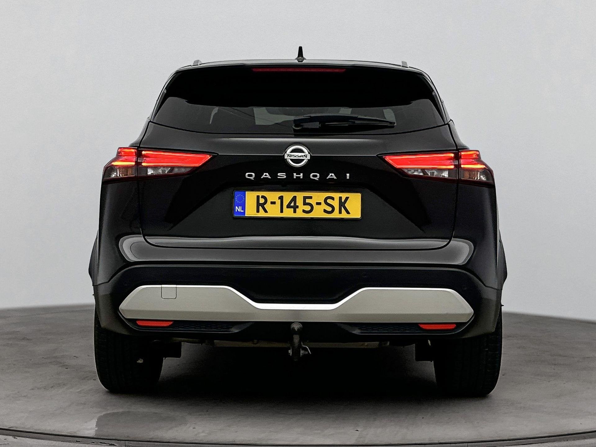 Nissan Qashqai 1.3 MHEV Xtronic Business Premium | Trekhaak, Auto's, Euro 6, Leder en Stof, Zwart, Qashqai