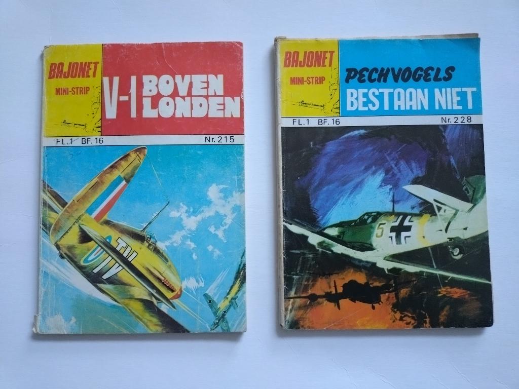 8 x BAJONET MINI-STRIP (Baldakijn - oorlog), Boeken, Gelezen, Diverse, Ophalen of Verzenden, Meerdere stripboeken