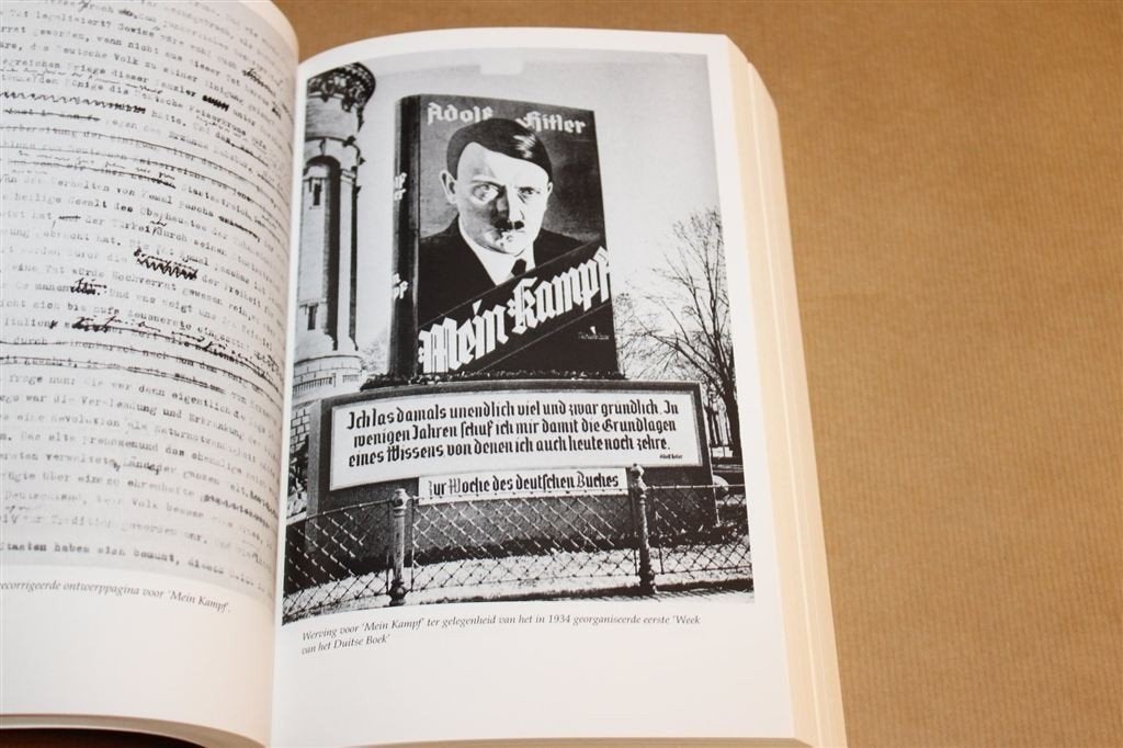 Adolf Hitlers Mein Kampf — Analyse en Toelichting, Boeken, Verzenden, Tweede Wereldoorlog, Gelezen, Overige onderwerpen