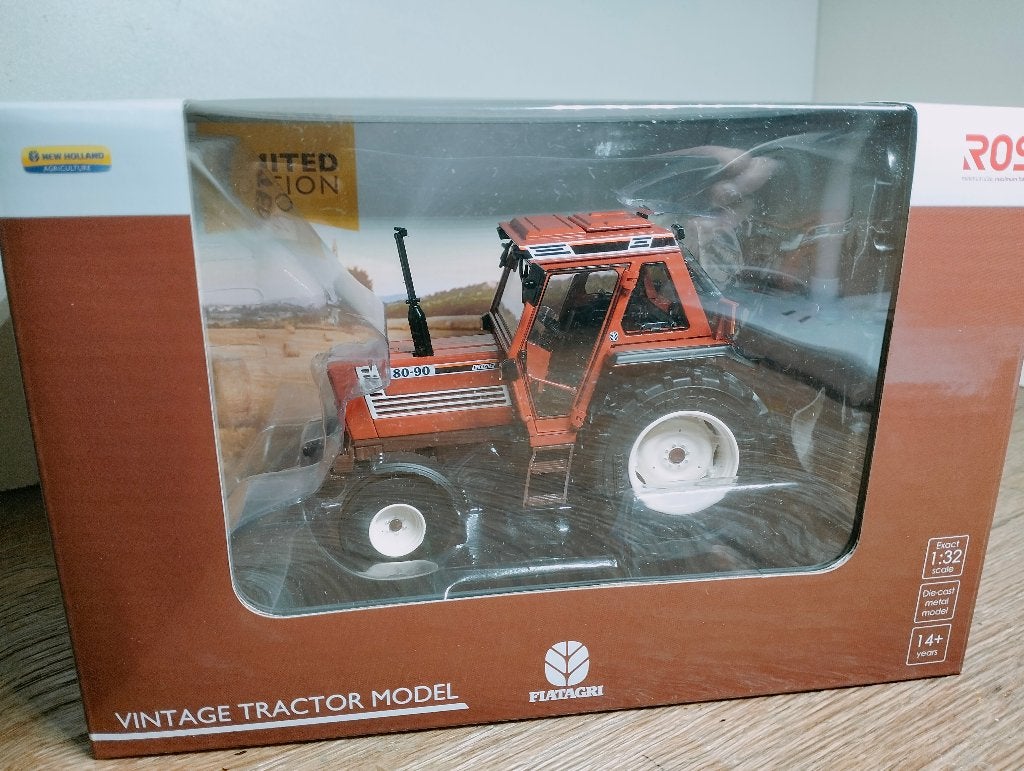 Te koop Fiat 80-90  Super Comfort Cabine 2WD Gelimiteerd., Ophalen of Verzenden, Nieuw, Tractor of Landbouw, Overige merken
