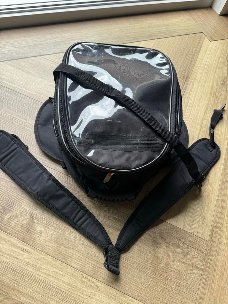 Handige tanktas voor motor, merk GIVI, rugtas, schoudertas, Ophalen of Verzenden, Gebruikt