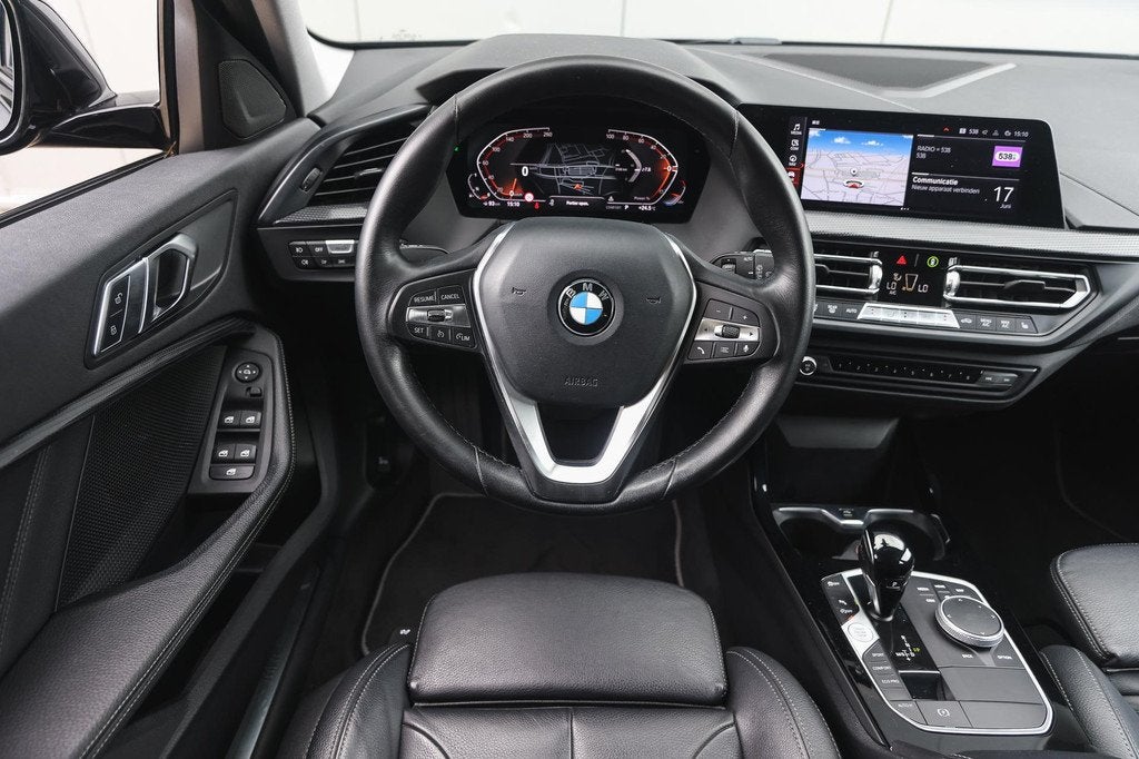 BMW 1 Serie 120i High Executive Sport Line Automaat / Sports, Auto's, BMW, 1998 cc, 730 kg, Gebruikt, 4 cilinders