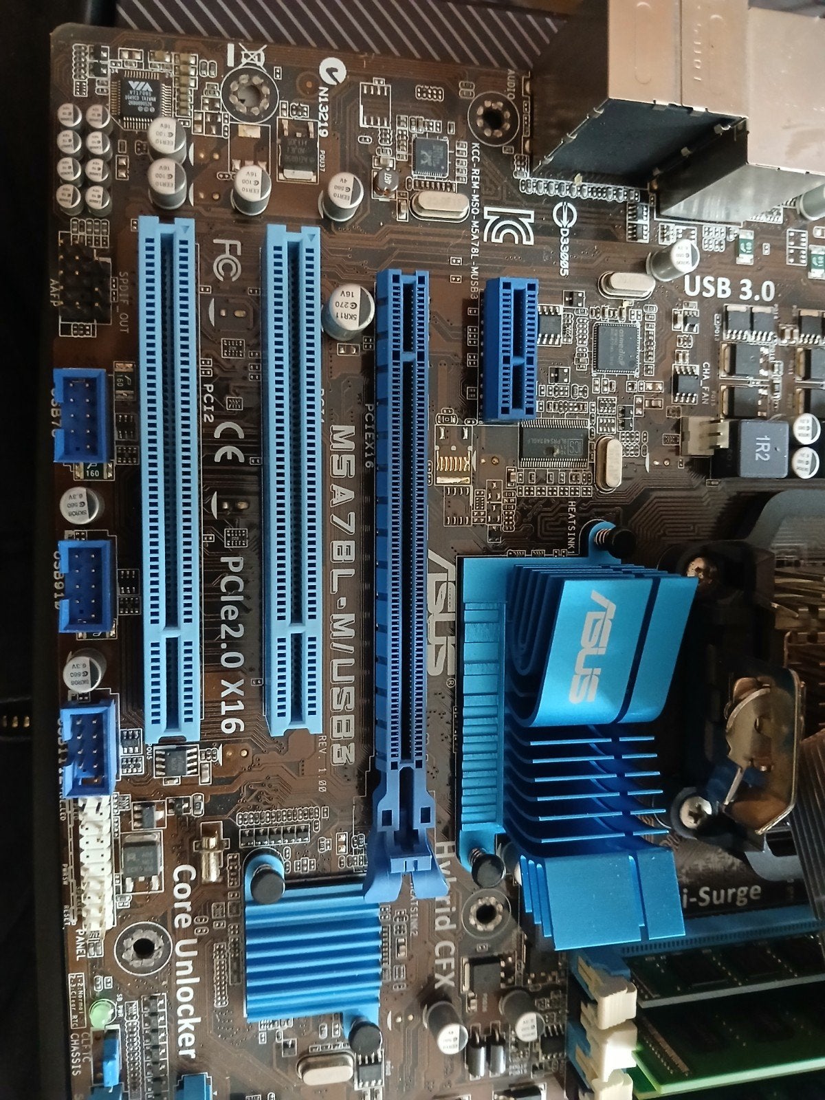 ASUS M5A78L-M/USB3 Moederbord met AMD FX-8120 CPU en RAM, Computers en Software, Moederborden, Ophalen, Gebruikt, AM3+, DDR3