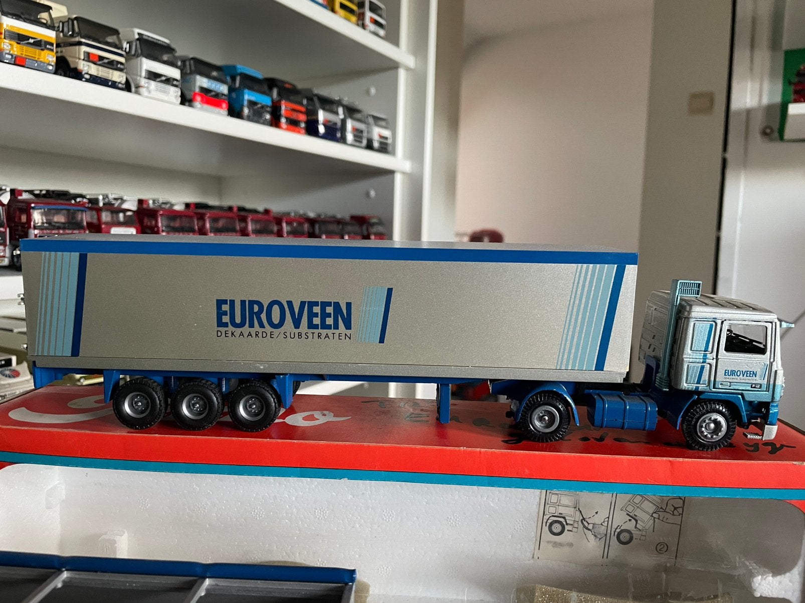 Volvo F12 Euroveen, Ophalen of Verzenden, Zo goed als nieuw, Bus of Vrachtwagen, Tekno