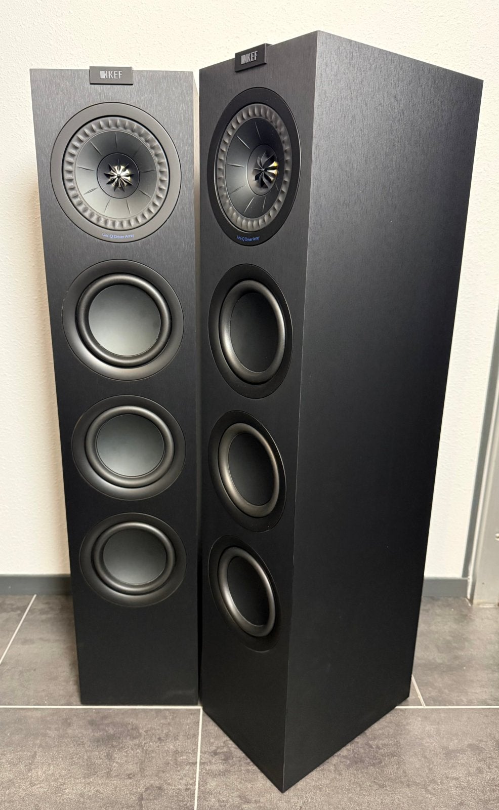 KEF Q550 slanke zuilen speakers “TOP STAAT” (Satin Black), Ophalen, Zo goed als nieuw, Overige merken