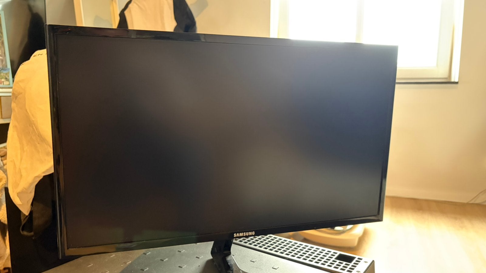 24 inch Samsung monitor, Computers en Software, Ophalen of Verzenden, Zo goed als nieuw, Full HD, 60 Hz of minder