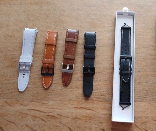 Horlogebandjes 20 en 22 mm., Ophalen of Verzenden, Nieuw, Overige materialen, Polshorloge