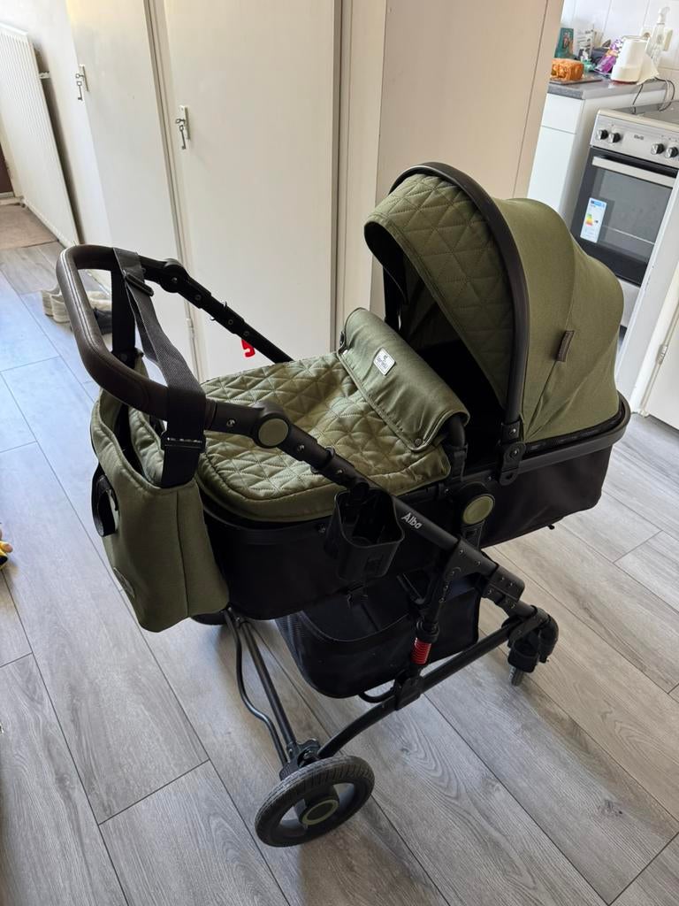 Lorelli 3-in-1 Kinderwagen Groen, Zo goed als nieuw, Combiwagen, Met reiswieg, Ophalen