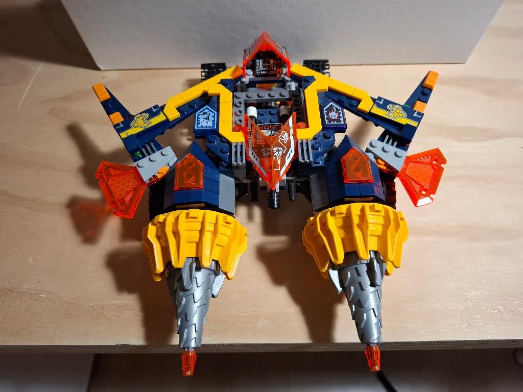 LEGO Nexo Knights -- Axl's Rumble Maker (70354), Ophalen of Verzenden, Zo goed als nieuw, Complete set, Lego