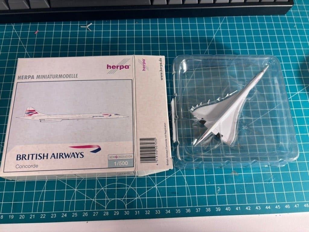 Herpa Wings 4 vliegtuigen, Hobby en Vrije tijd, Overige merken, 1:200 of kleiner, Ophalen of Verzenden, Zo goed als nieuw