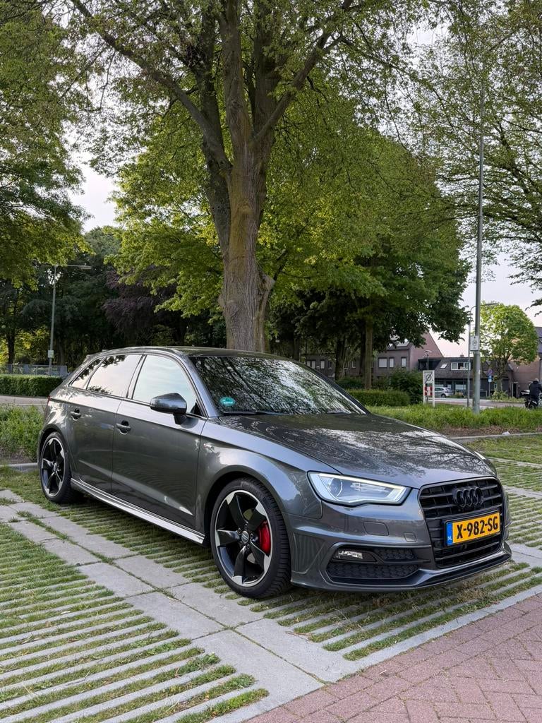Audi A3 1.4 Tfsi 110KW Sportback 2015 Grijs, Auto's, Audi, Voorwielaandrijving, Zwart, 150 pk, 1395 cc