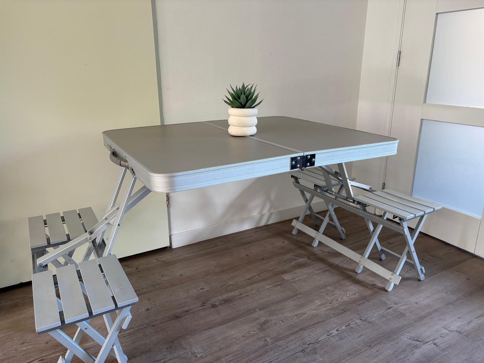 Inklapbare tafel met zitplaatsen, Caravans en Kamperen, Ophalen, Zo goed als nieuw, Campingtafel