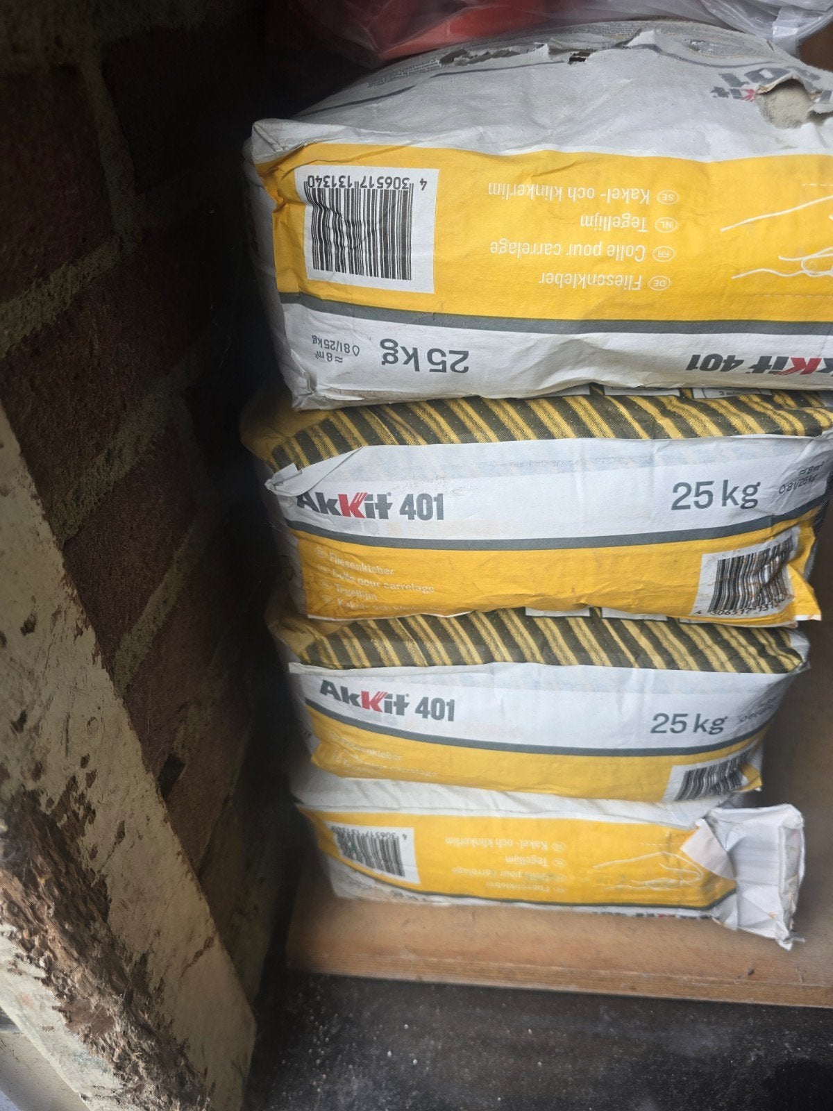 Akkit 401 Tegellijm 25 kg - Nieuw, Ophalen, Nieuw