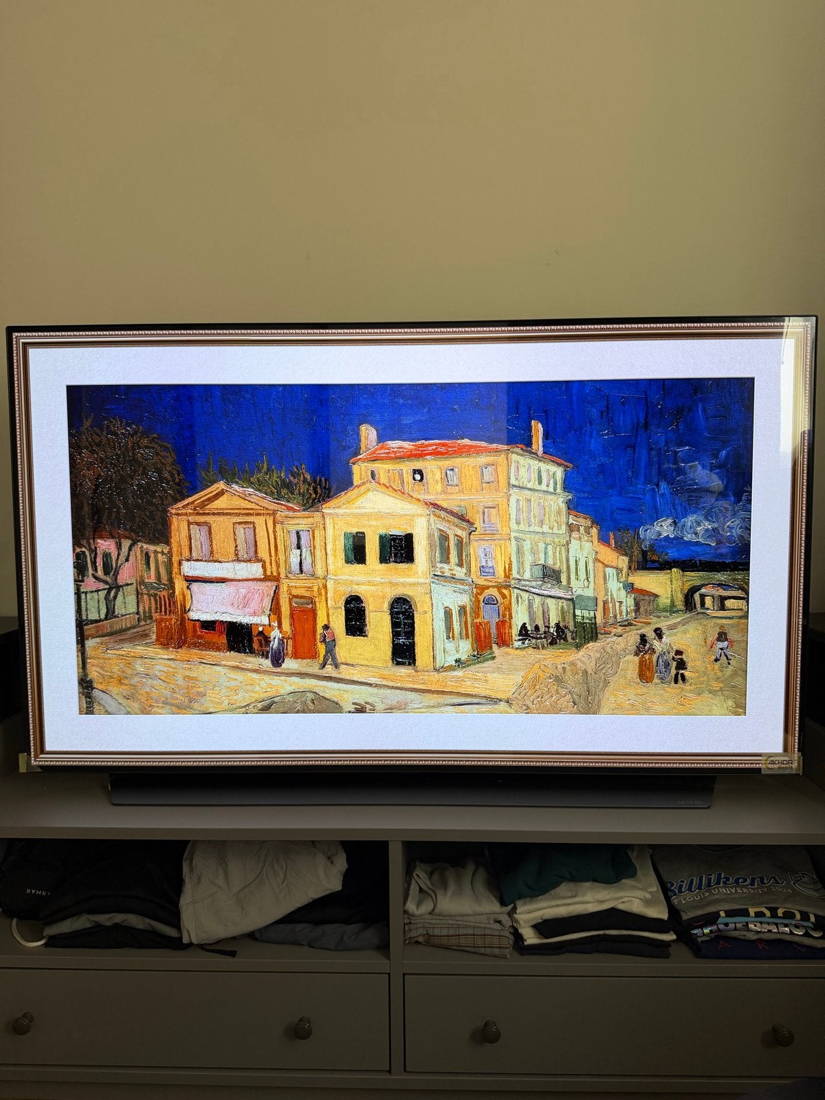 Foto 2 van LG OLED 55C16LA - Zo goed als nieuw met muurbeugel