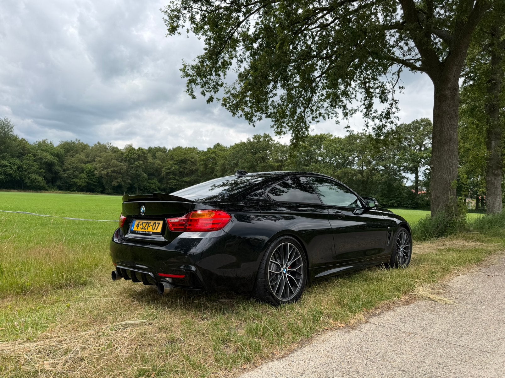 BMW 4-Serie 435I 3.0 2014 Zwart 430pk stage2+, Auto's, BMW, Automaat, Achterwielaandrijving, Zwart, 4-Serie