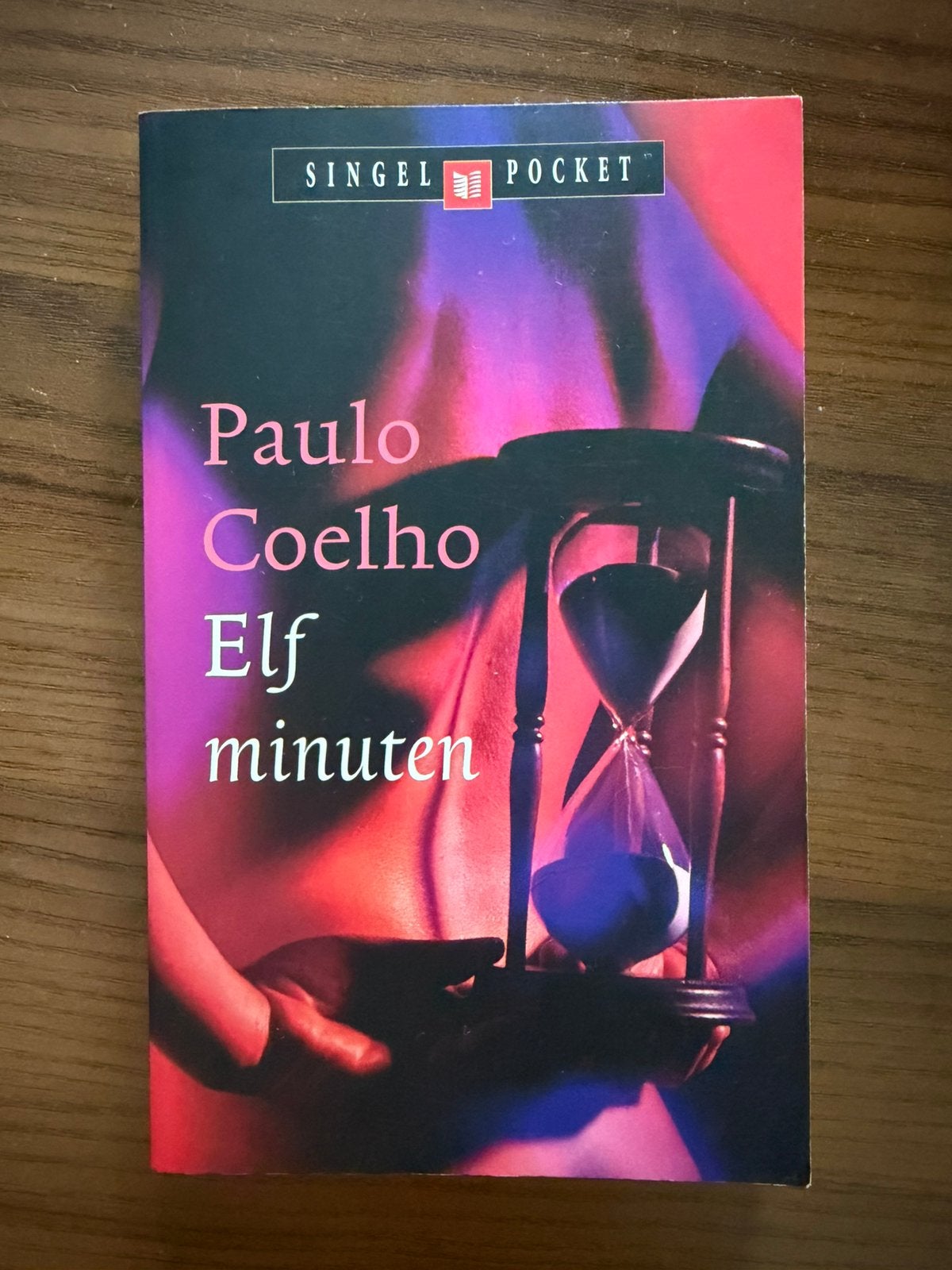 Paulo Coelho - Elf minuten, Ophalen of Verzenden, Zo goed als nieuw, Paulo Coelho
