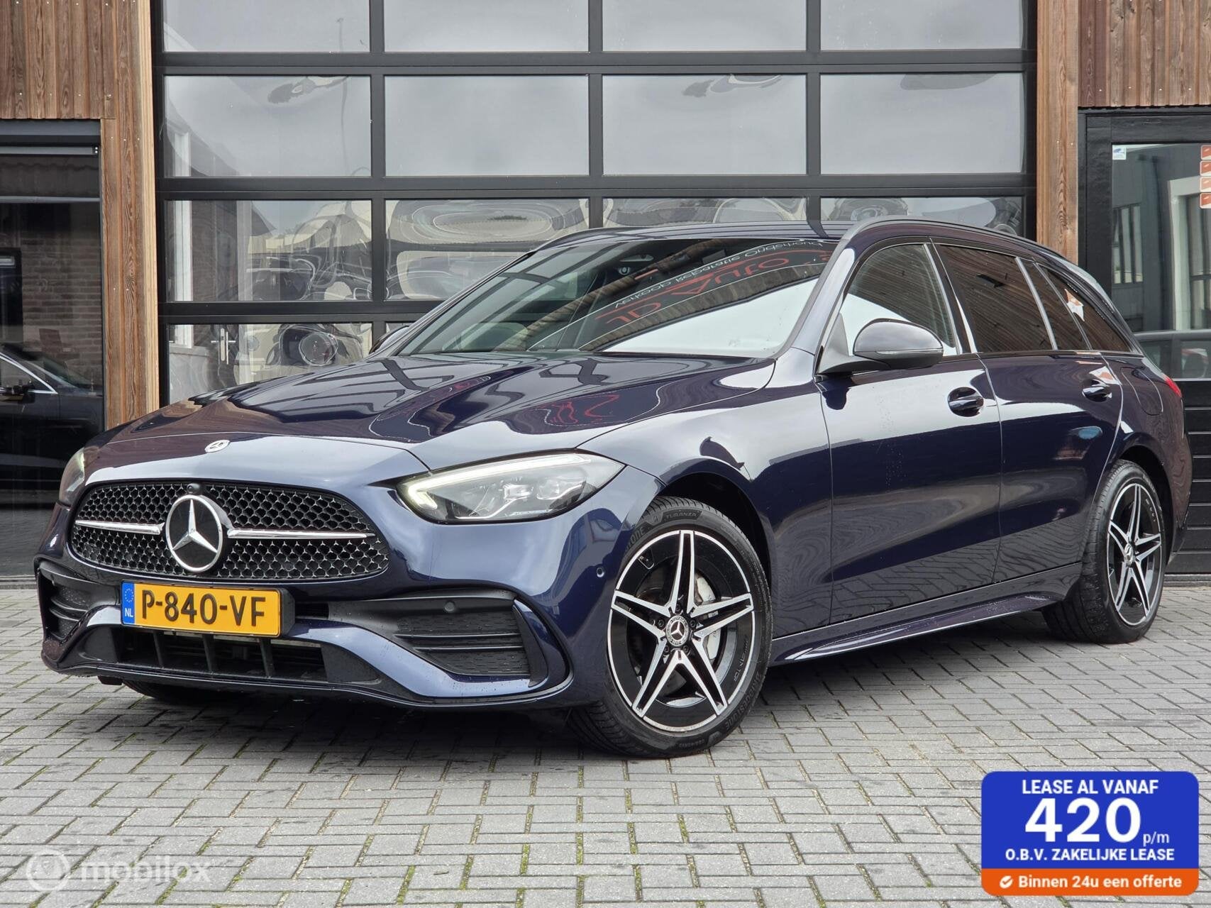 MERCEDES C-KLASSE ESTATE 300e AMG 313PK SFEER LED CAMERA NAP, Auto's, Automaat, Achterwielaandrijving, 4 cilinders, Blauw