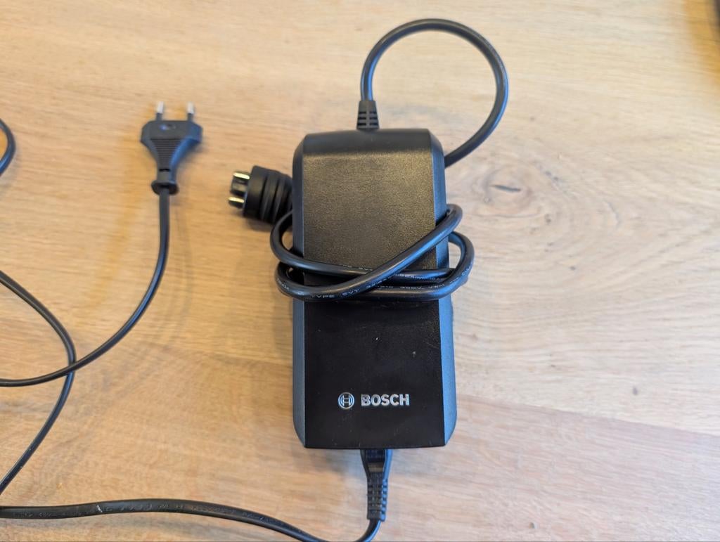 Bosch fietsaccu lader Compact Charger 2A BCS230, Ophalen of Verzenden