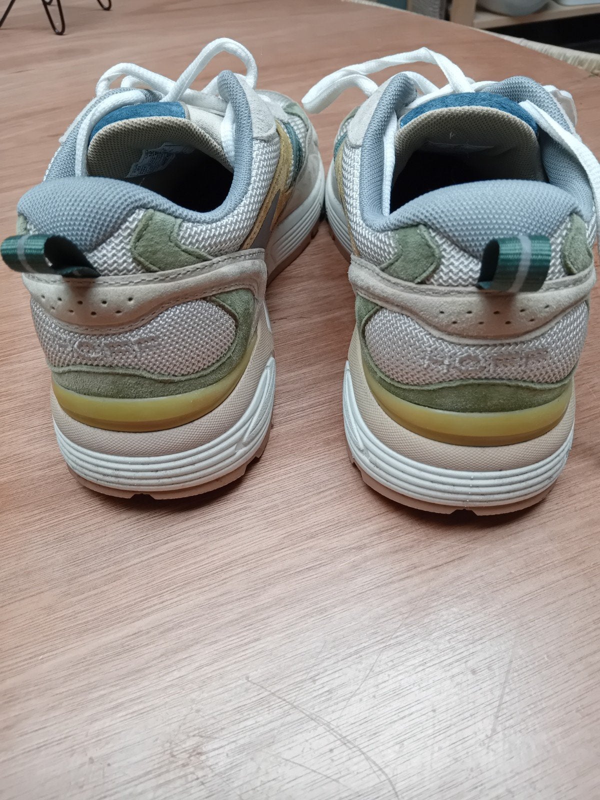 Mooie veelkleurige Hoff sneakers, Ophalen, Zo goed als nieuw, Sneakers of Gympen