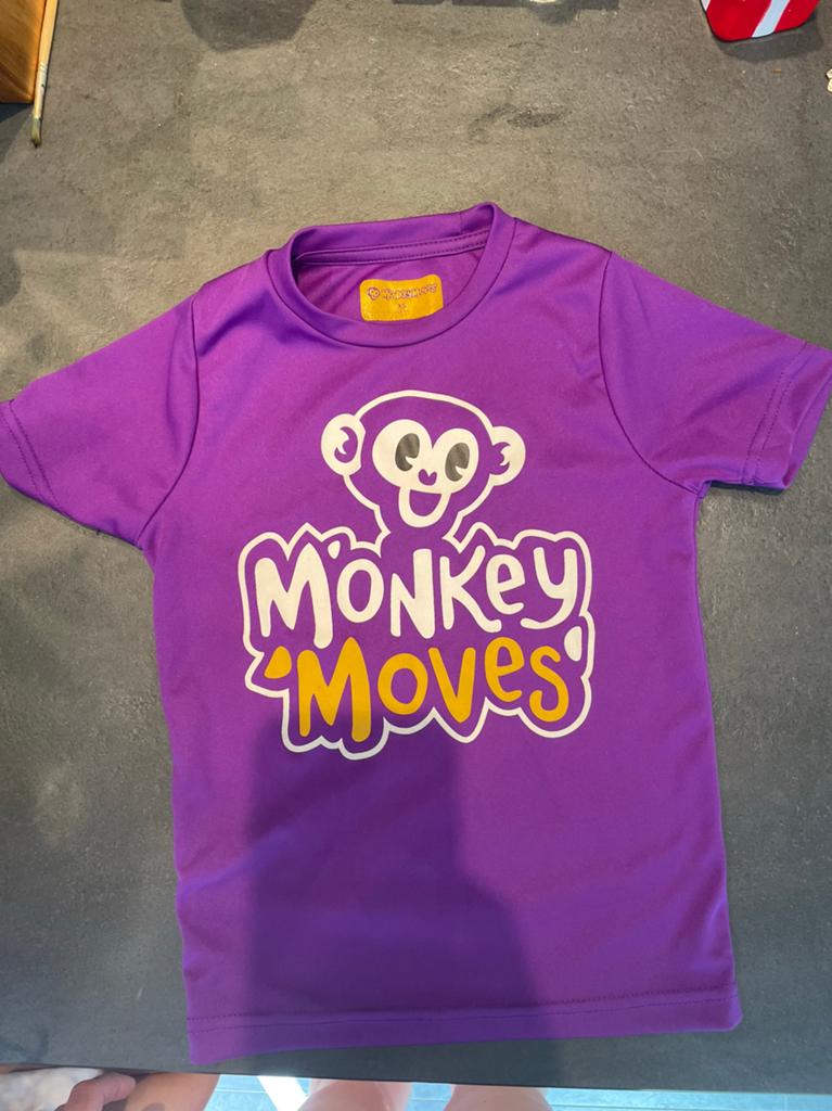 Monkey moves setje sportkleding, Ophalen of Verzenden, Zo goed als nieuw, Jongen of Meisje, Setje