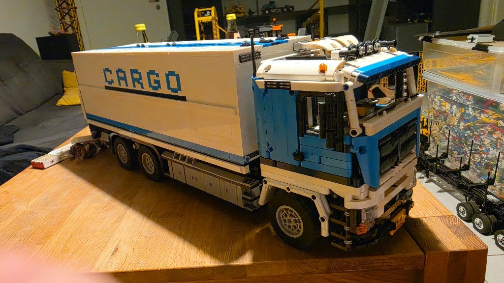 Lego Moc Cargo Truck Designer Han, Lego, Ophalen of Verzenden, Zo goed als nieuw, Complete set