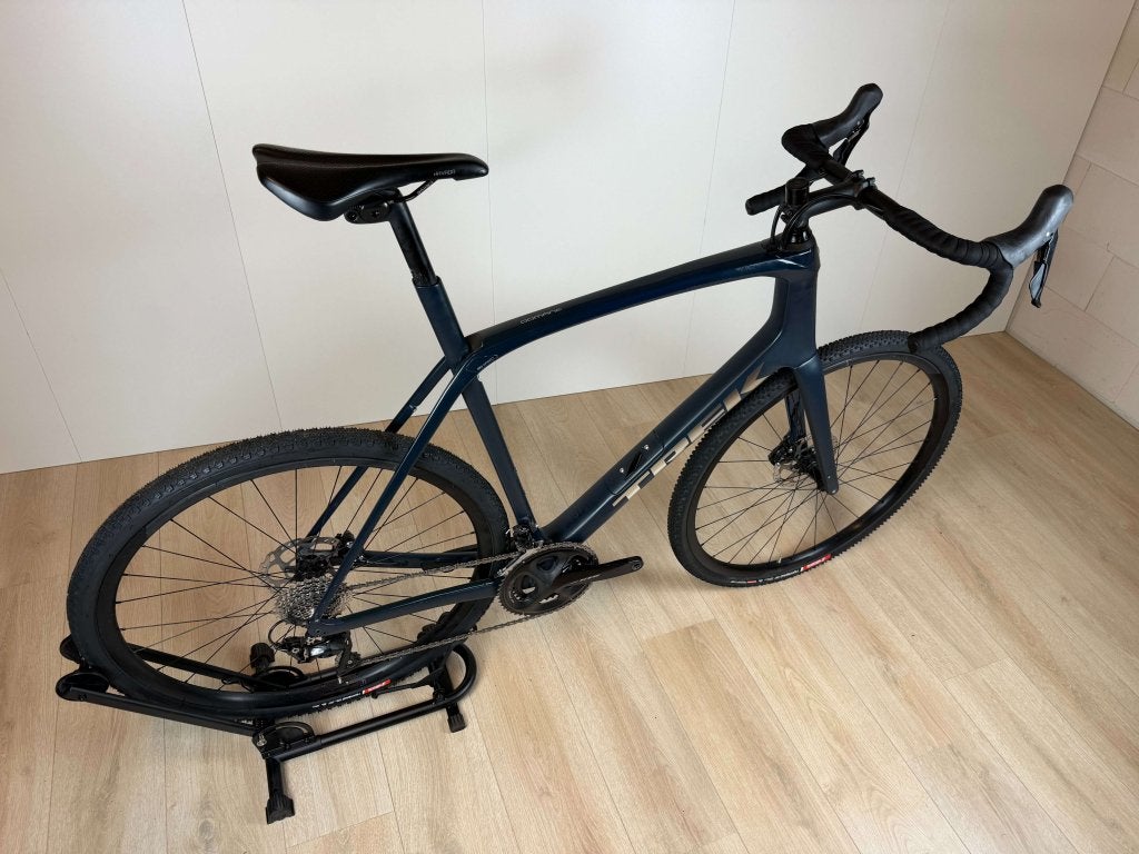 Trek Domane SL5 - Shimano 105 - 60 cm - Carbon, Fietsen en Brommers, 28 inch, Gebruikt, Carbon, Info@velostudio.nl
