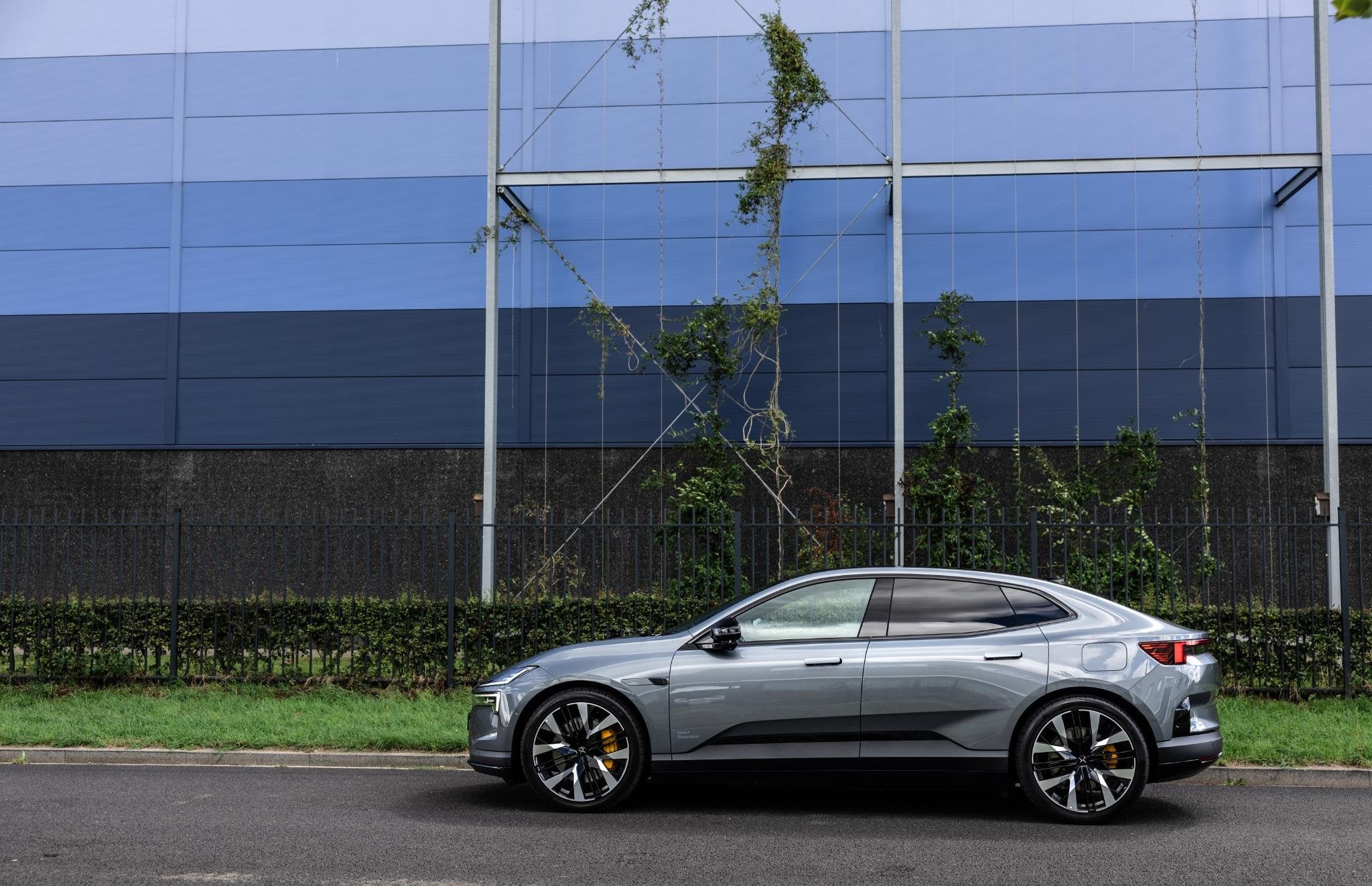Polestar 4 Long Range Dual Motor Performance Prime 100 kWh M, Auto's, Vierwielaandrijving, 2330 kg, SUV of Terreinwagen, Automatische klimaatregeling