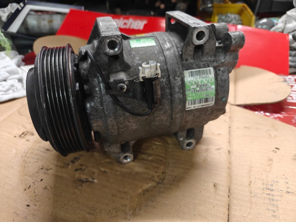 Compressor voor Volvo XC 90 uit 2008, Ophalen of Verzenden, Gebruikt, Volvo