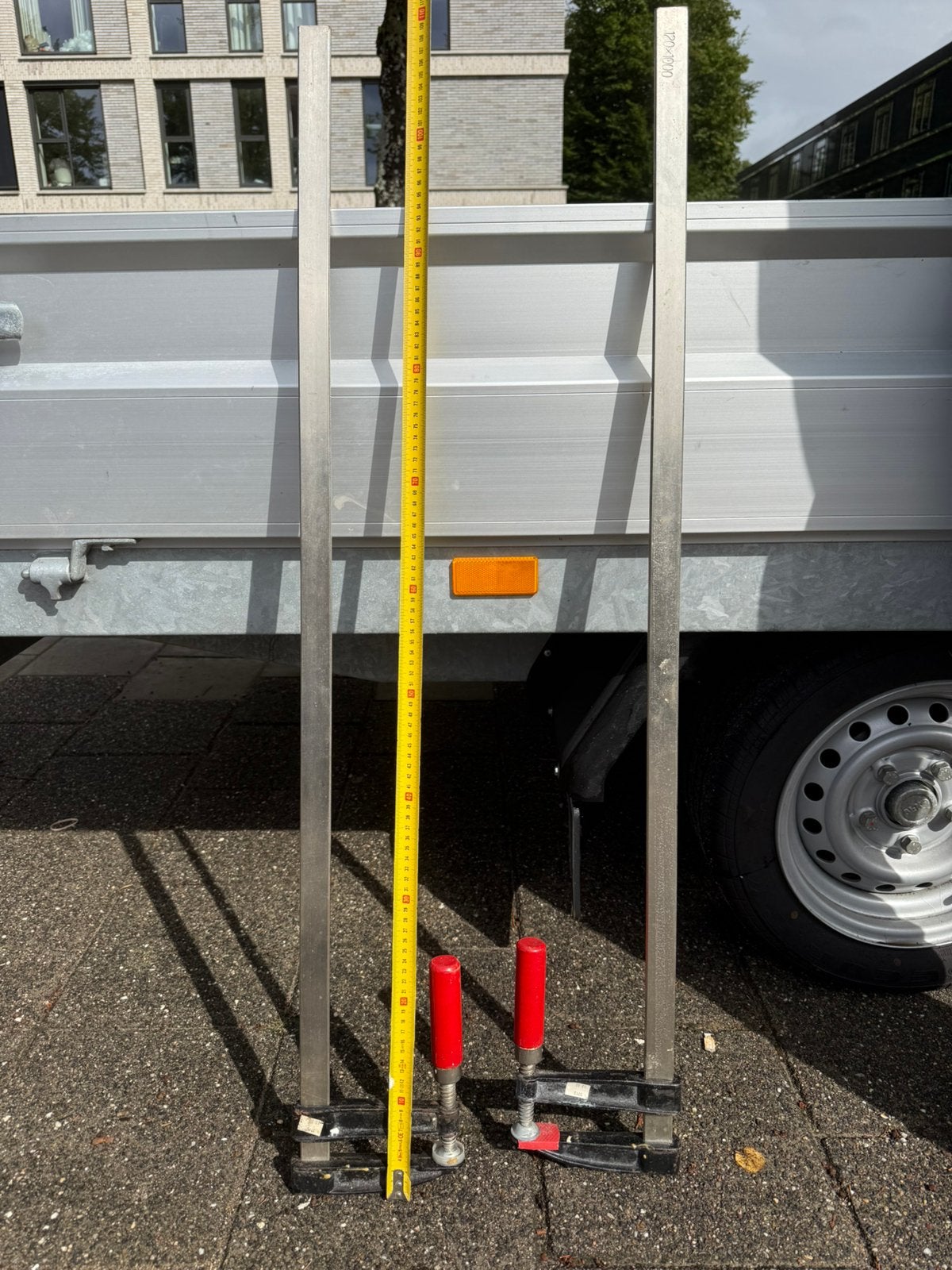 Twee lange lijmklemmen/ tangen, Doe-het-zelf en Verbouw, Steigers, Ophalen, Zo goed als nieuw, Overige typen, Minder dan 2 meter
