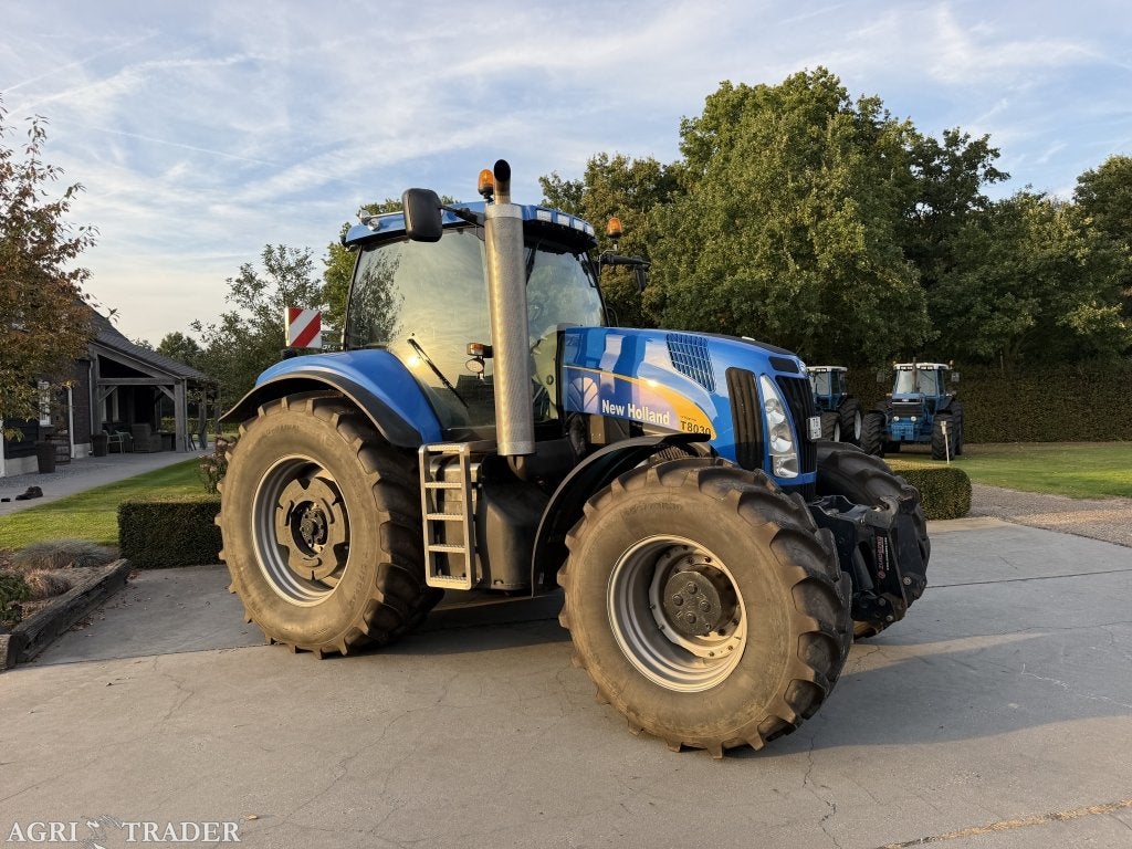 Nette New Holland T8030 powershift!, Ophalen, Gebruikt, -, Niet opgegeven