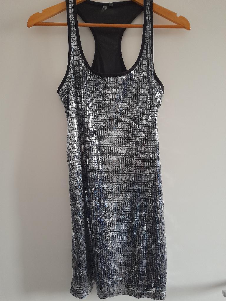 Bershka jurk maat m, Maat 38/40 (M), Zo goed als nieuw, Grijs, Boven de knie