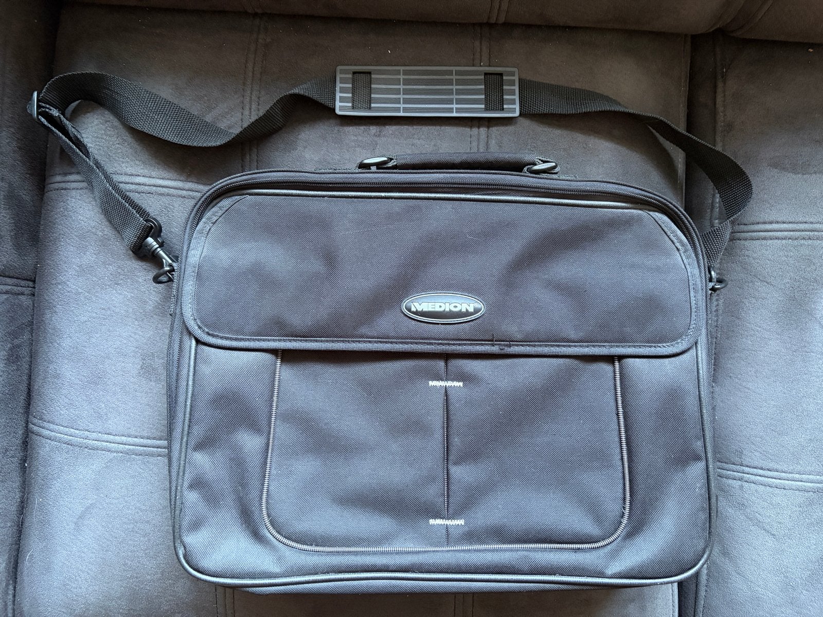 Medion laptoptas - Zwart - 15 inch, Gebruikt, Gevoerd laptopvak, 15 inch, Ophalen of Verzenden
