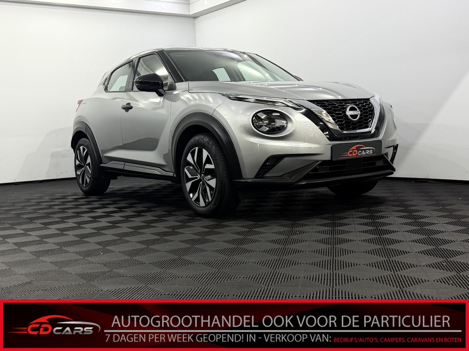 Nissan Juke 1.0 DIG-T Acenta Camera, Navi, Stoelverwarming,, Voorwielaandrijving, Stof, Gebruikt, 116 pk