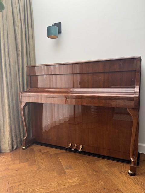 Schimmel piano - notenhout hoogglans, prachtige klankkast, Ophalen, Gebruikt, Bruin, Piano