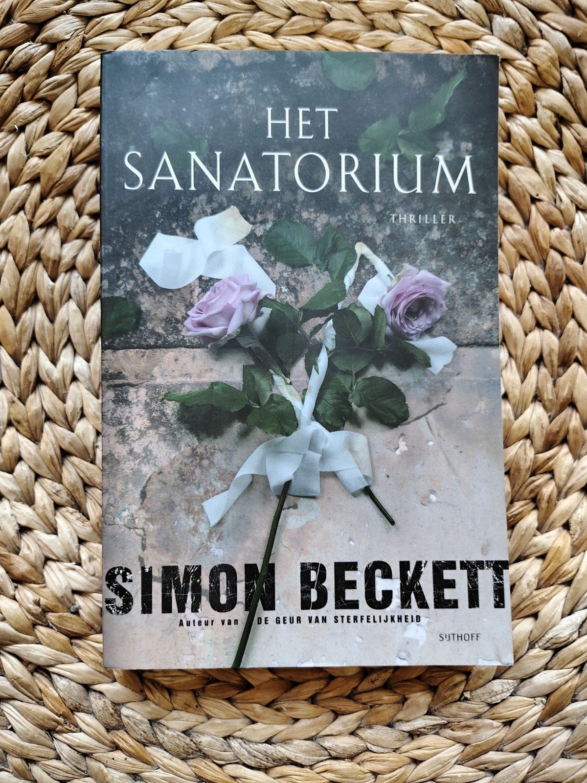 Simon Beckett - Het sanatorium, Ophalen of Verzenden, Zo goed als nieuw