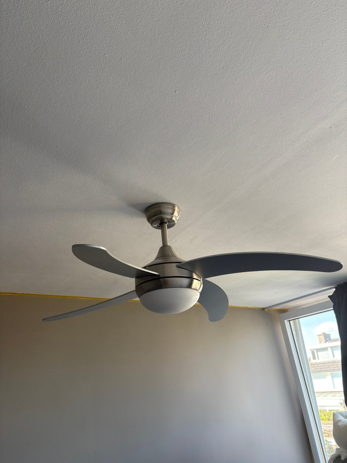 Plafondventilator met lamp, Witgoed en Apparatuur, Ventilatoren, Ophalen, Ventilator met afstandsbediening, Zo goed als nieuw