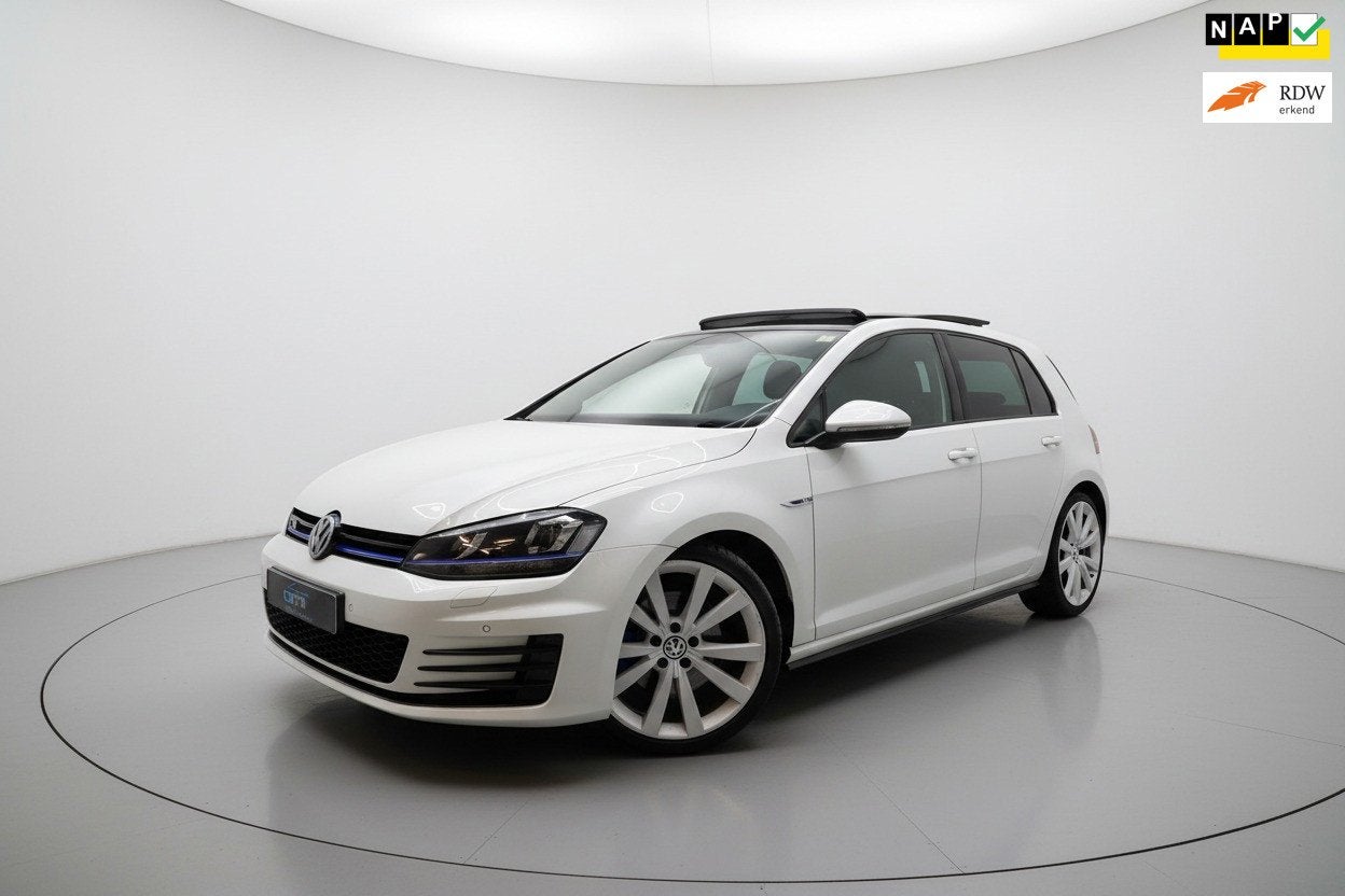 Volkswagen Golf 1.4 TSI GTE PANO KEYLESS CAMERA SFEER NAP, Auto's, Volkswagen, Bedrijf, Te koop, Golf, ABS, Achteruitrijcamera