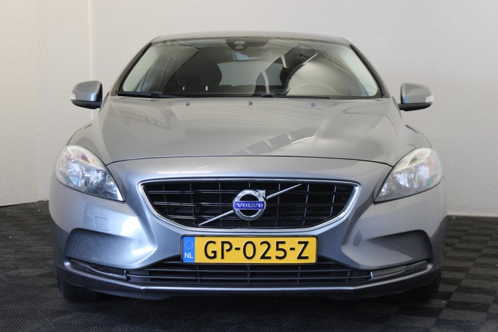 Volvo V40 2.0 D2 Kinetic Business (bj 2015), Voorwielaandrijving, Stof, Gebruikt, 1969 cc