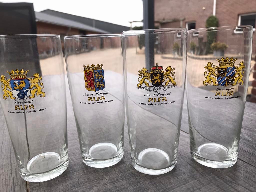 Alfa bierglazen, Verzamelen, Biermerken, Ophalen of Verzenden, Zo goed als nieuw, Glas of Glazen, Overige merken