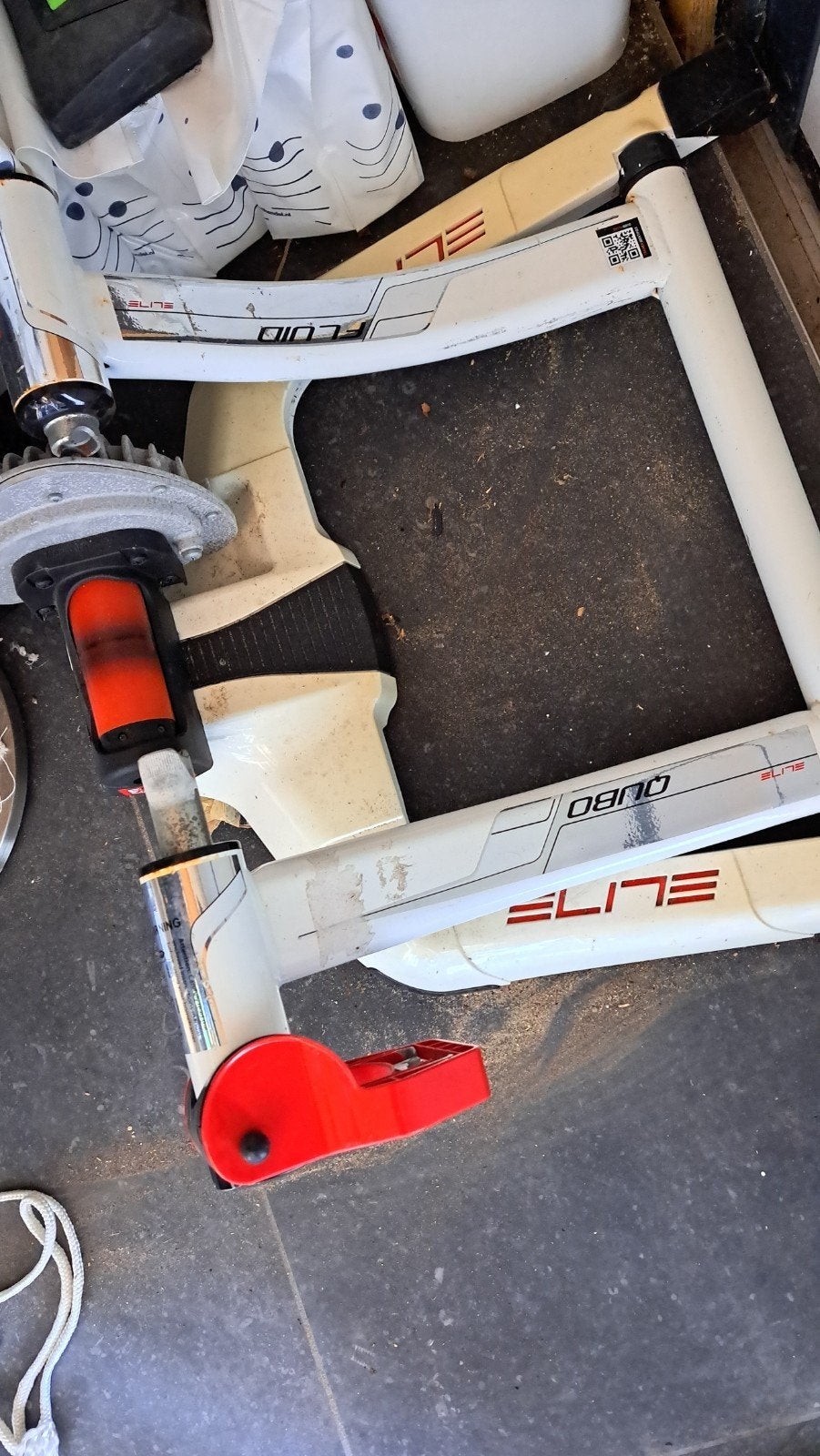 Elite Qubo Fluid fietstrainer, Minder dan 10 versnellingen, Gebruikt, Aluminium, Ophalen