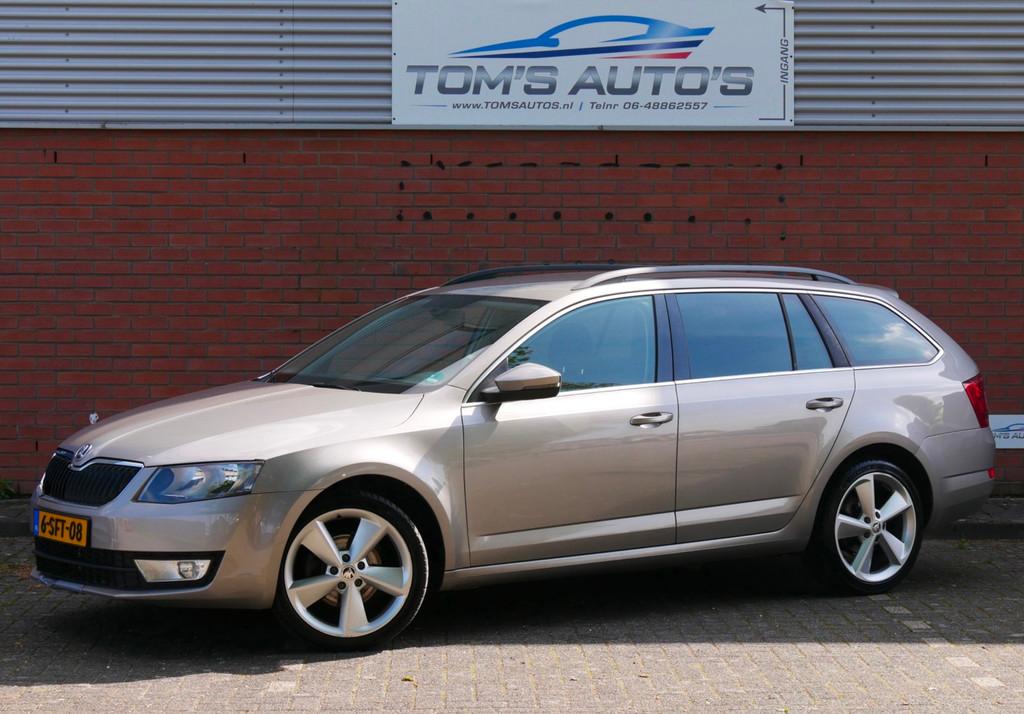 Skoda Octavia Combi 1.6 TDI Ambition Businessline. dsg. navi, Euro 5, Stof, Gebruikt, 4 cilinders
