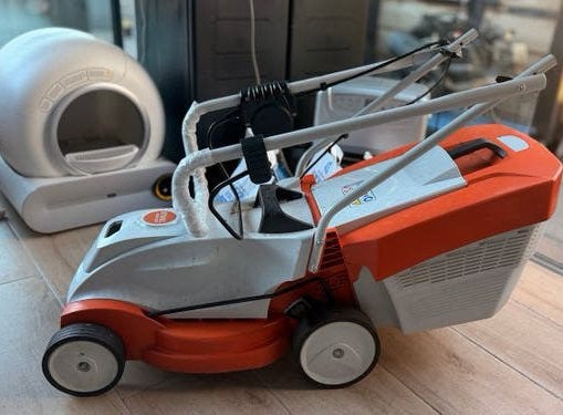 Stihl RMA 235 Accumaaier | Topstaat, Compact & Wendbaar!, Cirkelmaaier, Accu-grasmaaier, Ophalen of Verzenden, Zo goed als nieuw