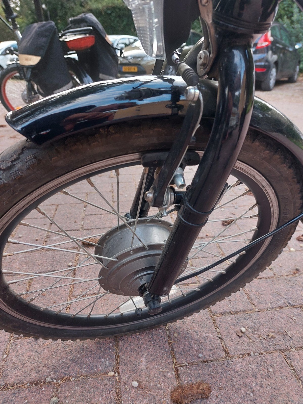 Foto 4 van 2 zeer goede als nieuw ebike vouwfietsen. SETPRIJS!