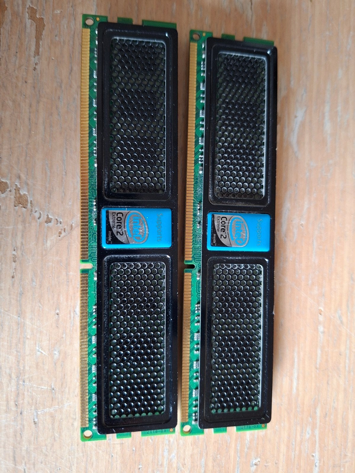Intel XMP Edition PC3 12800 DDR3 RAM 2x2GB, Gebruikt, Server, DDR3, Ophalen of Verzenden