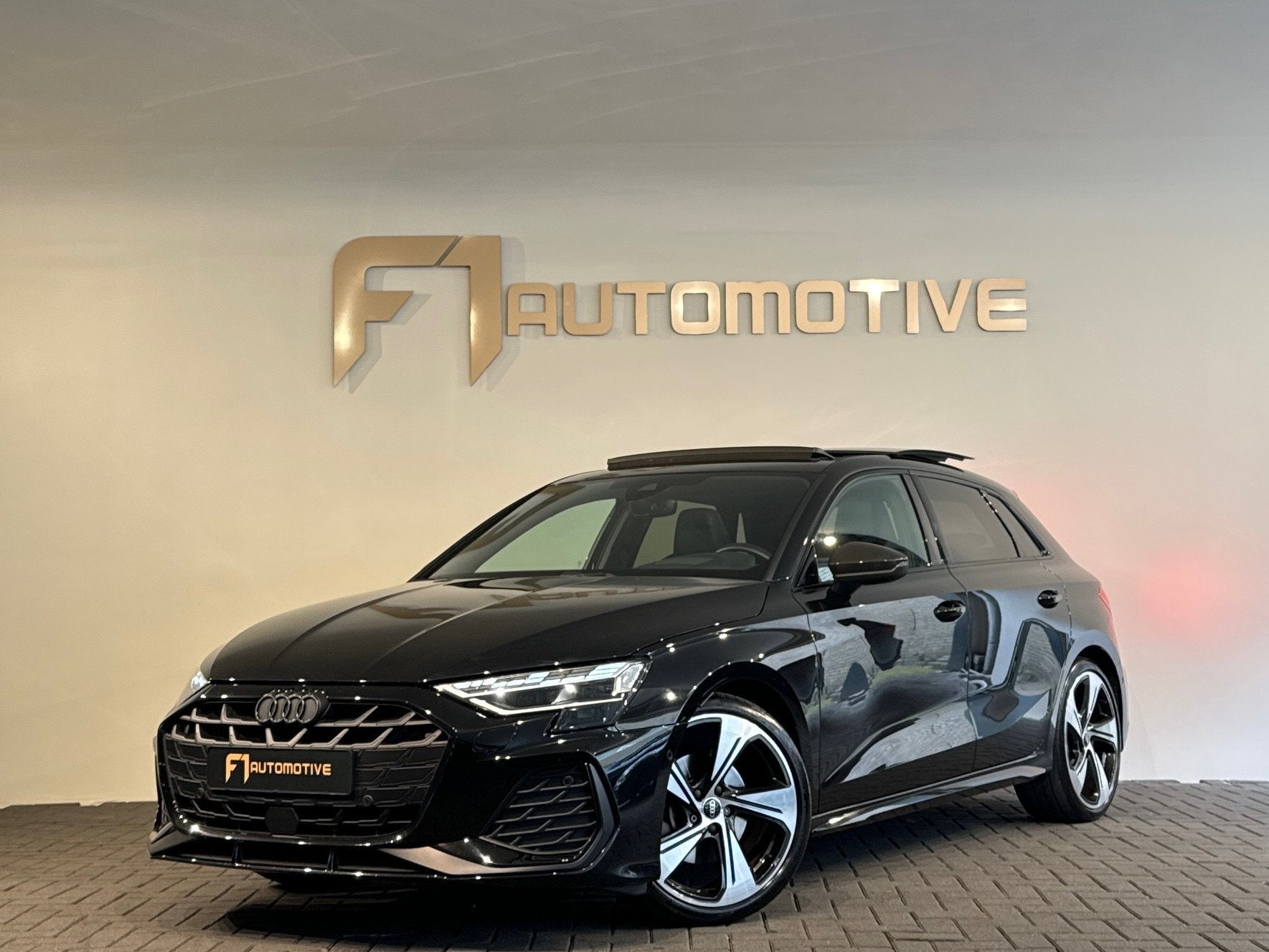Audi A3 Sportback 35 TFSI S Line Pano|RS Seat|HuD|SONOS|Keyl, Auto's, 1300 kg, 4 cilinders, Zwart, Leder